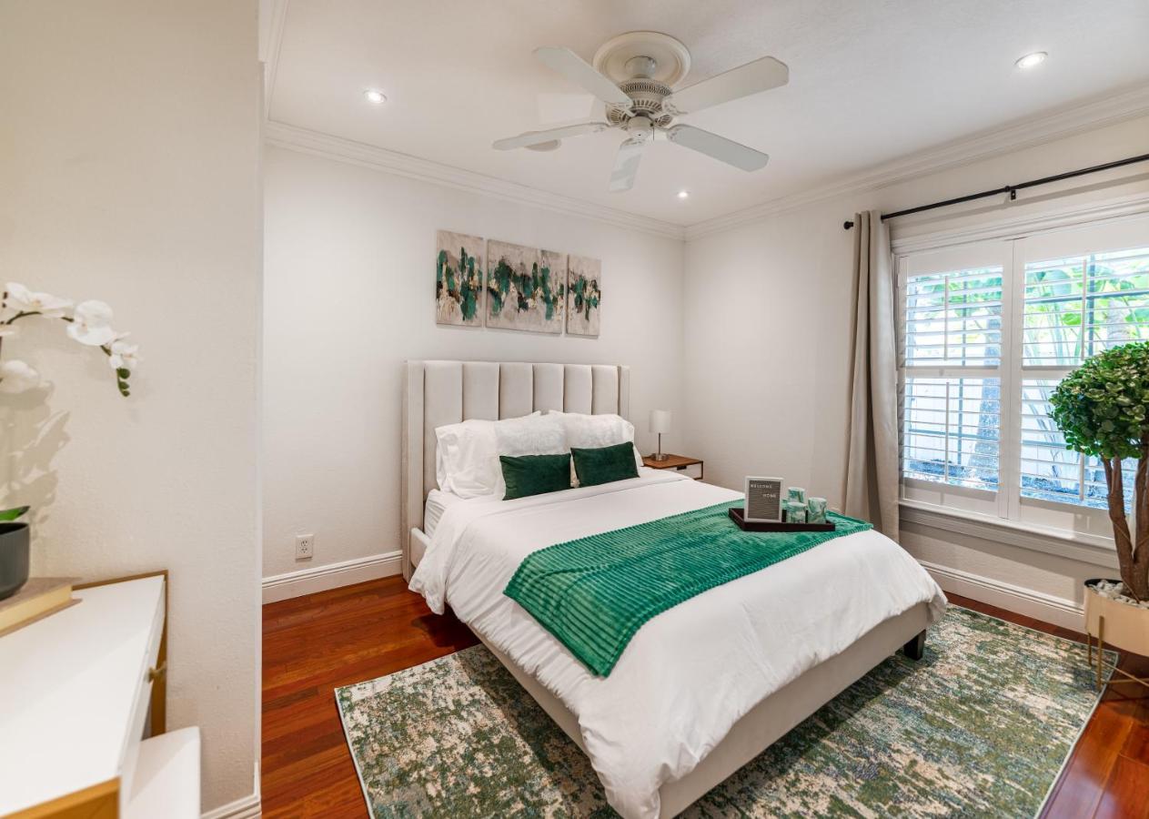 The Garden View 2-Bedroom Home Heated Poolフォート・ローダーデール エクステリア 写真